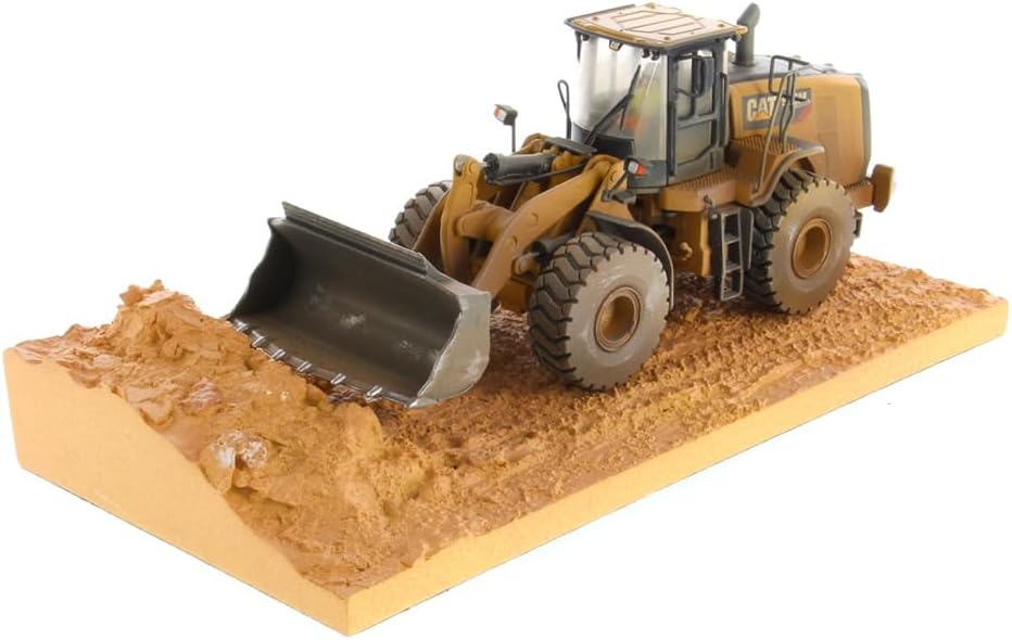 Diecast Masters 85703 - Pala Gommata Cat 966M Invecchiata - immagine 1