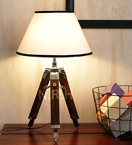 Lampada a Treppiede Regolabile in Legno