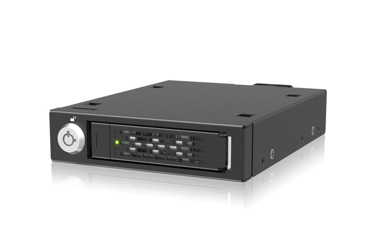 Icy Dock Rack Mobile PCIe 5.0 per SSD NVMe U.2/U.3