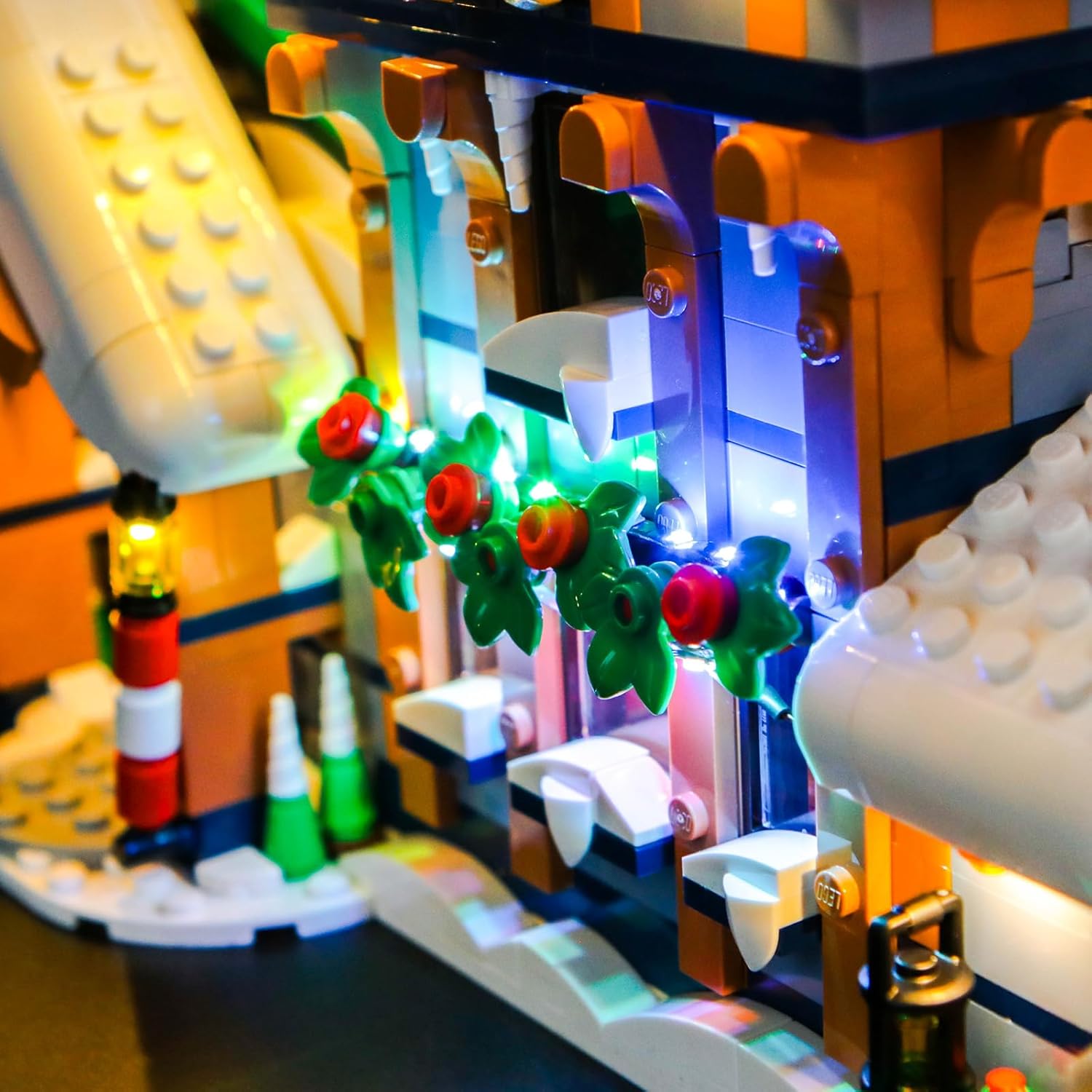 BrickBling Kit Luci LED per Lego Santa's Post Office 10339 - immagine 6