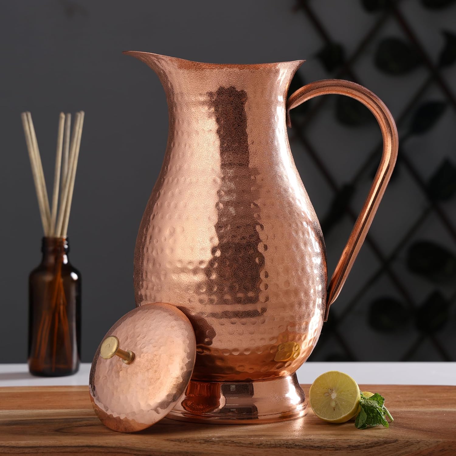 Brocca in Puro Rame Martellato con Coperchio 1800 ml - immagine 2