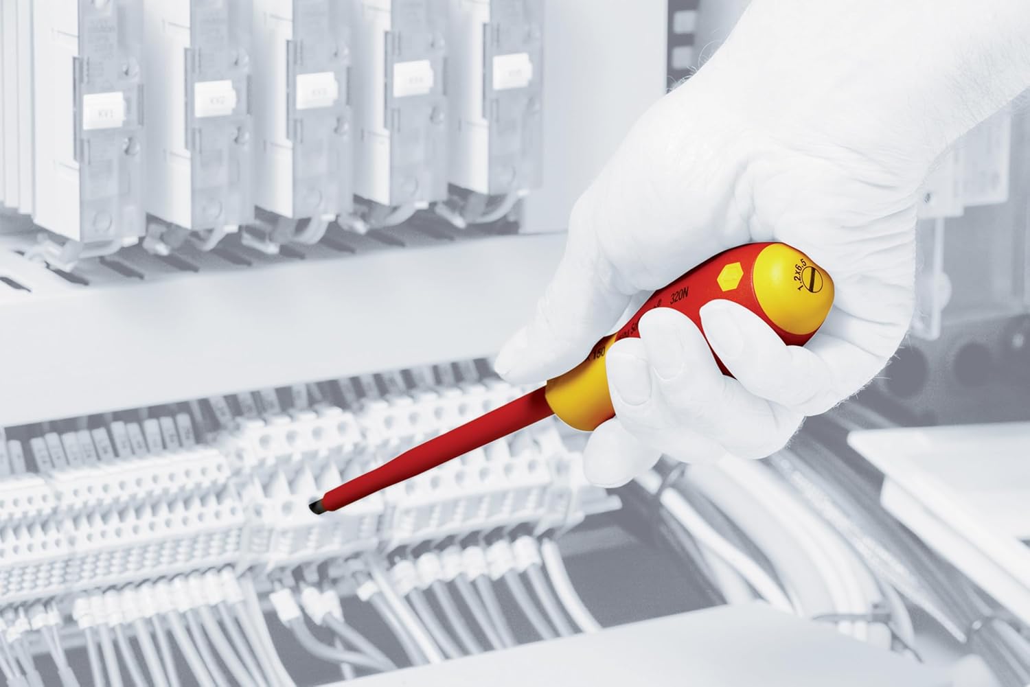 Wiha 32198 - Set di cacciaviti isolati sottili, 11 pezzi - immagine 7