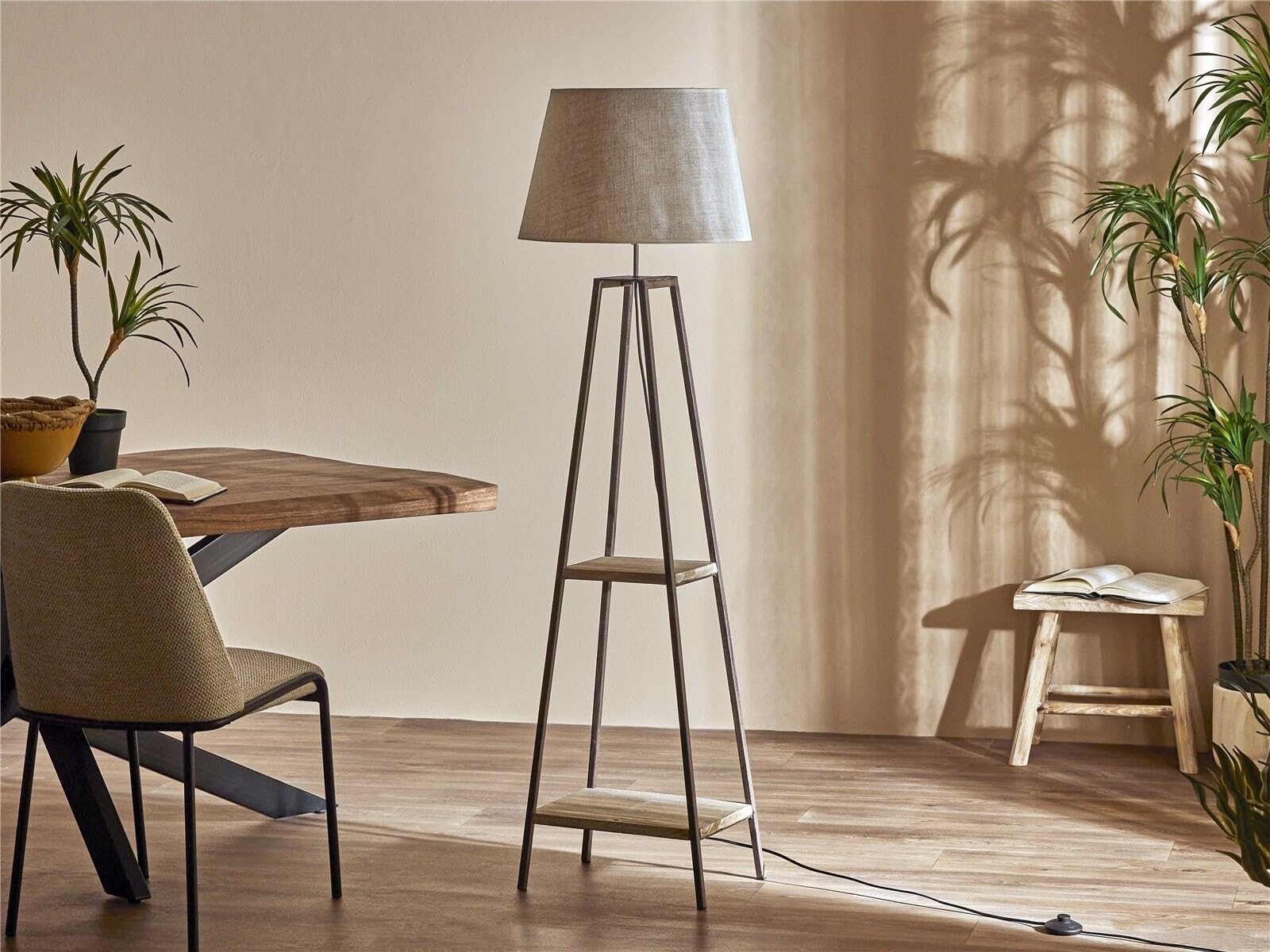 LAMPARA PIE ARCHIE P/BEIGE 160CMS. 45dx160 cms