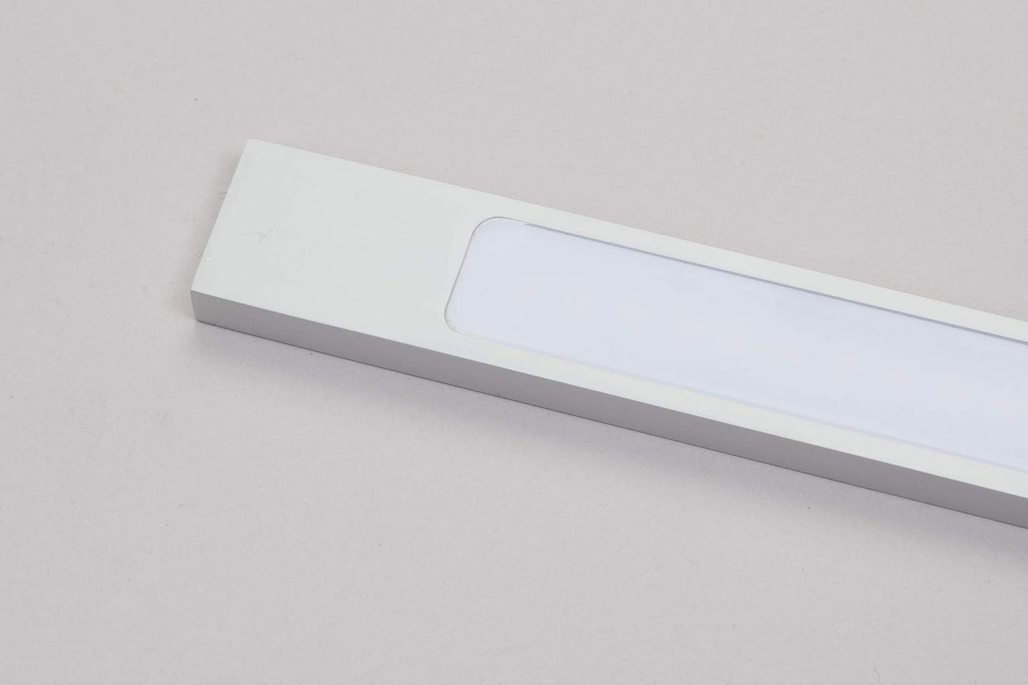 Lampada LED da Bagno per Specchio e Armadi - immagine 3