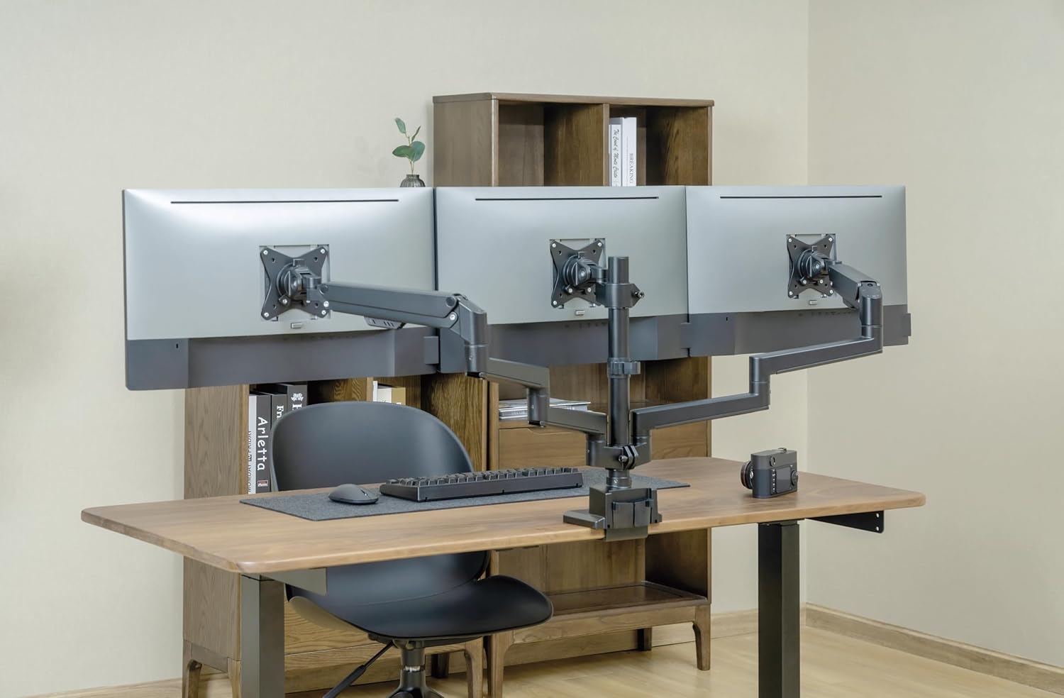 My Wall Supporto da Tavolo per 3 Monitor 17" - 30" - immagine 2