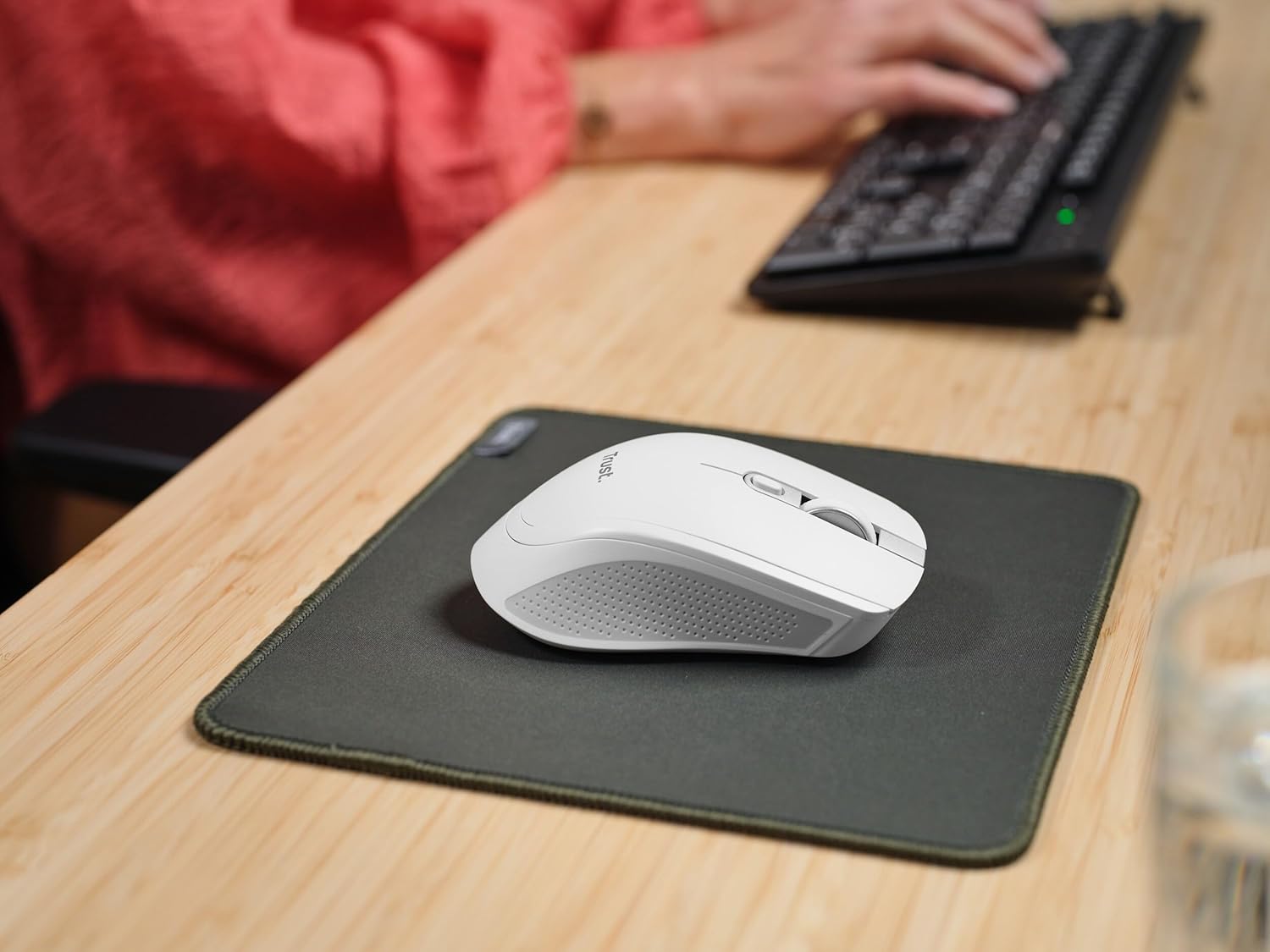 Trust Ozaa+ Mouse Wireless Bluetooth + 2.4GHz, Bianco - immagine 9