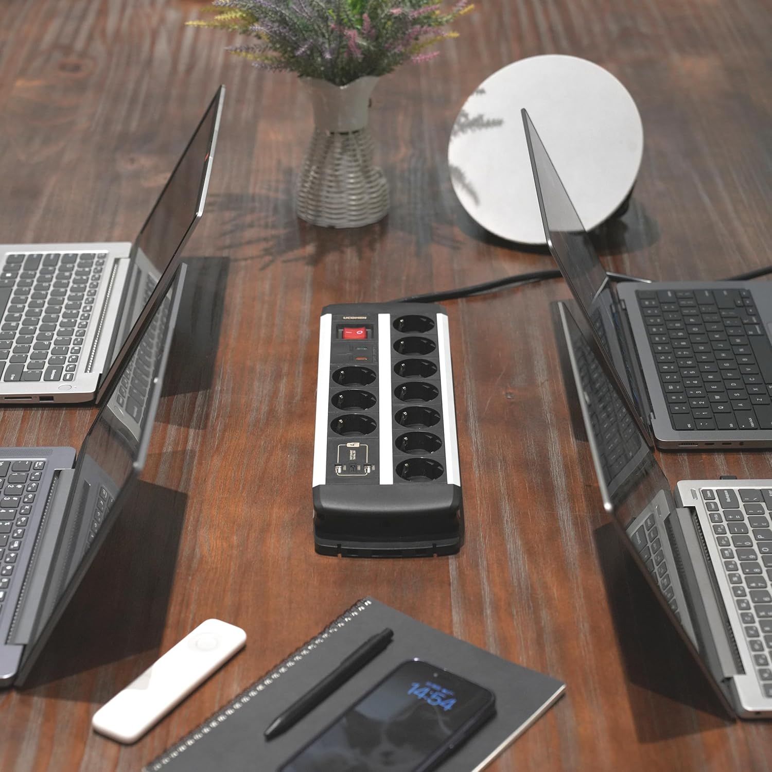 Ucomen Ciabatta Multipresa 10 Prese con USB C & 2 USB-A - immagine 5