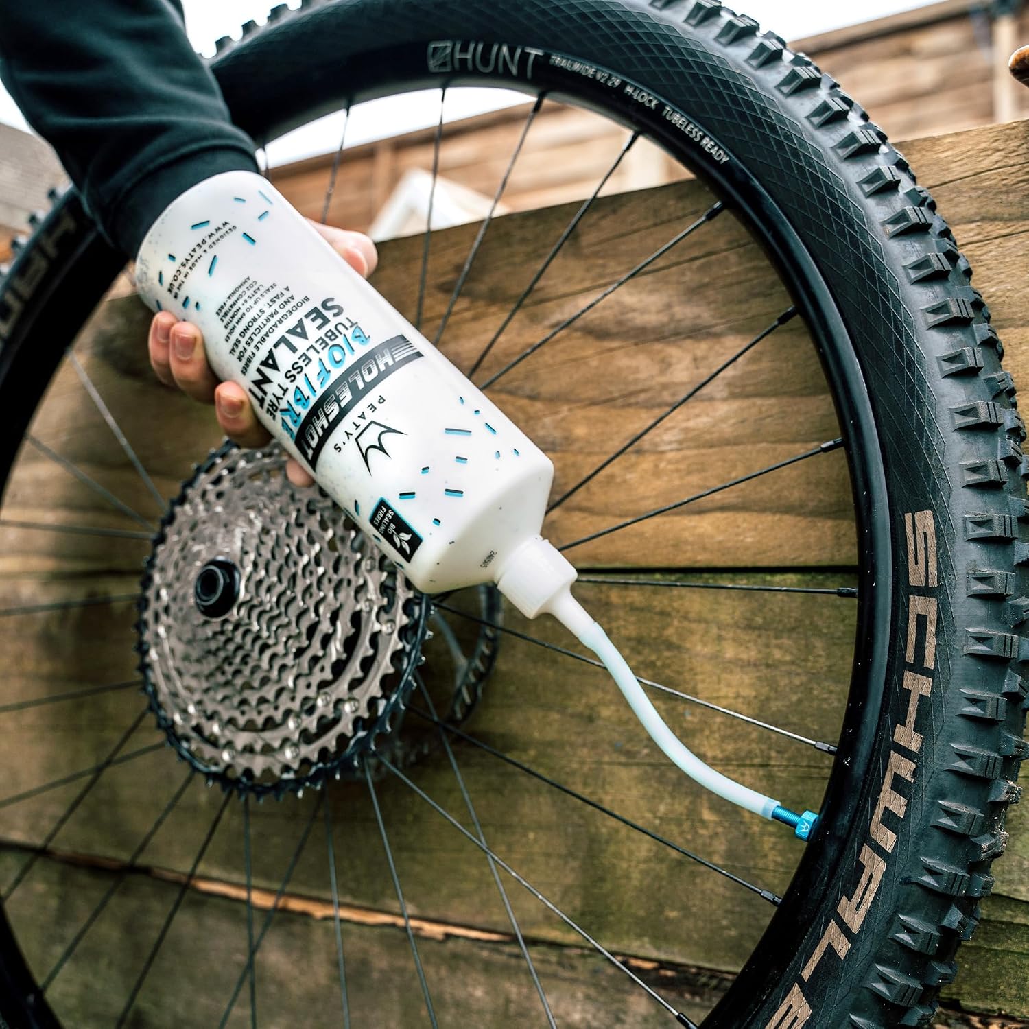Peaty's Holeshot Biofibre - Sigillante Pneumatici Tubeless 1L | Velz