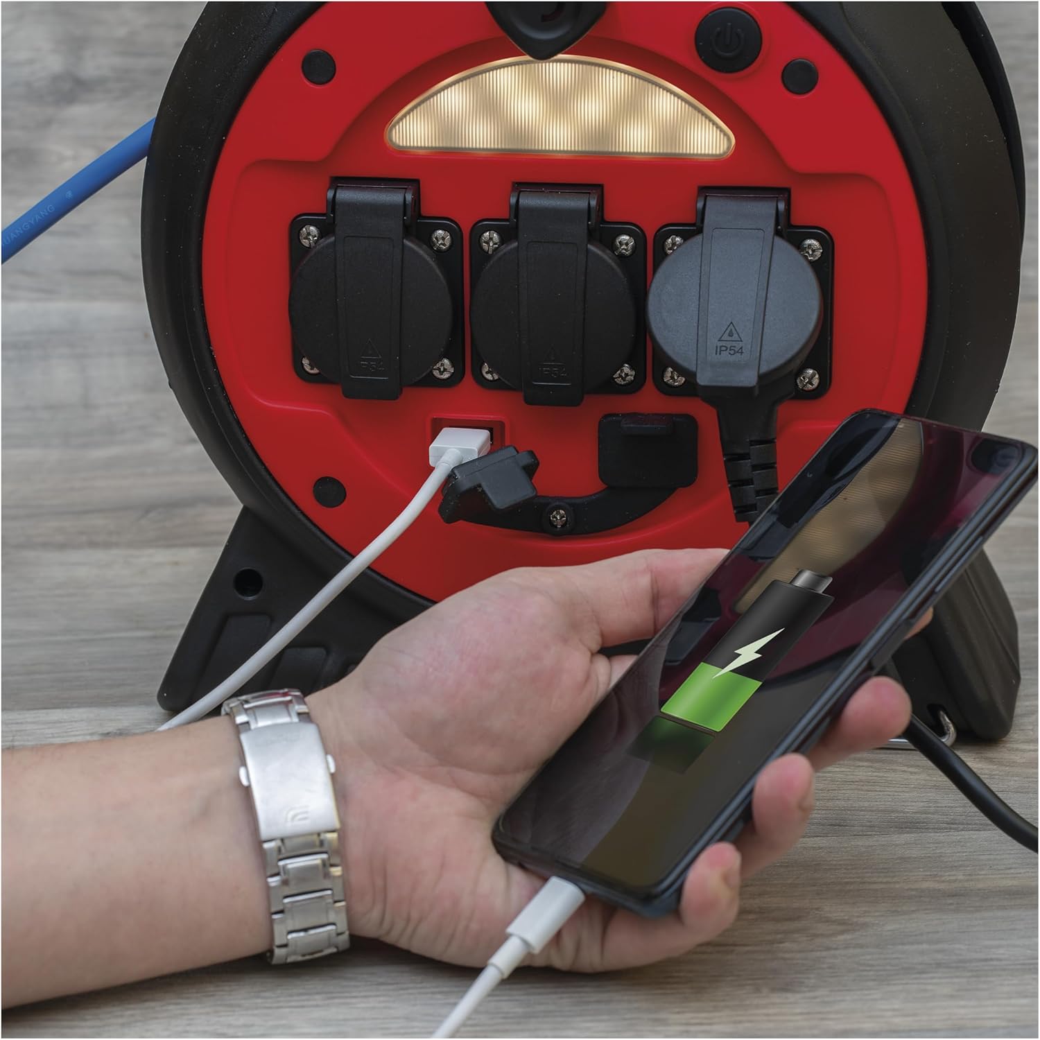 Emos Avvolgicavo da Esterni 20m IP44 con USB e LED - immagine 3