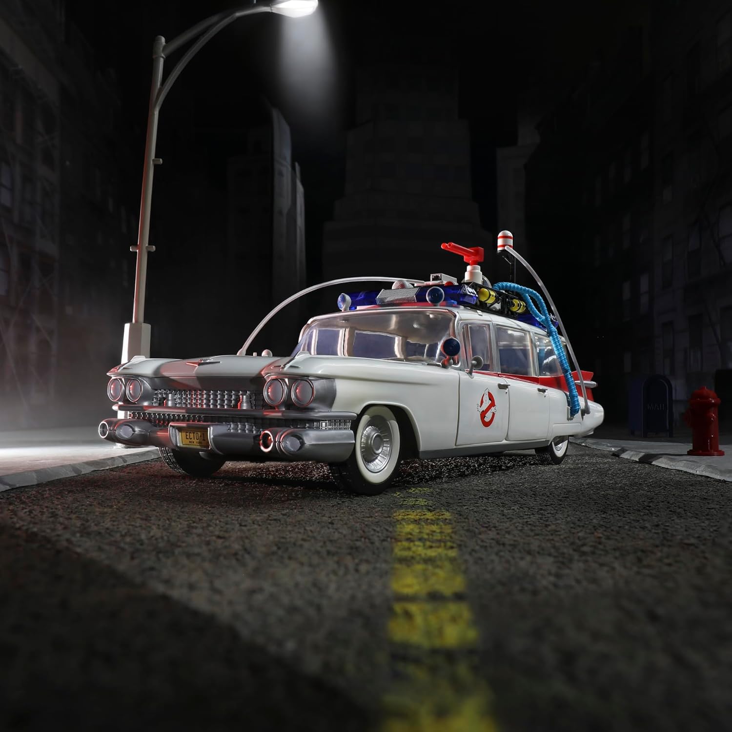 Ghostbusters Plasma Series - Ecto-1 (1984) 1:18 - immagine 4