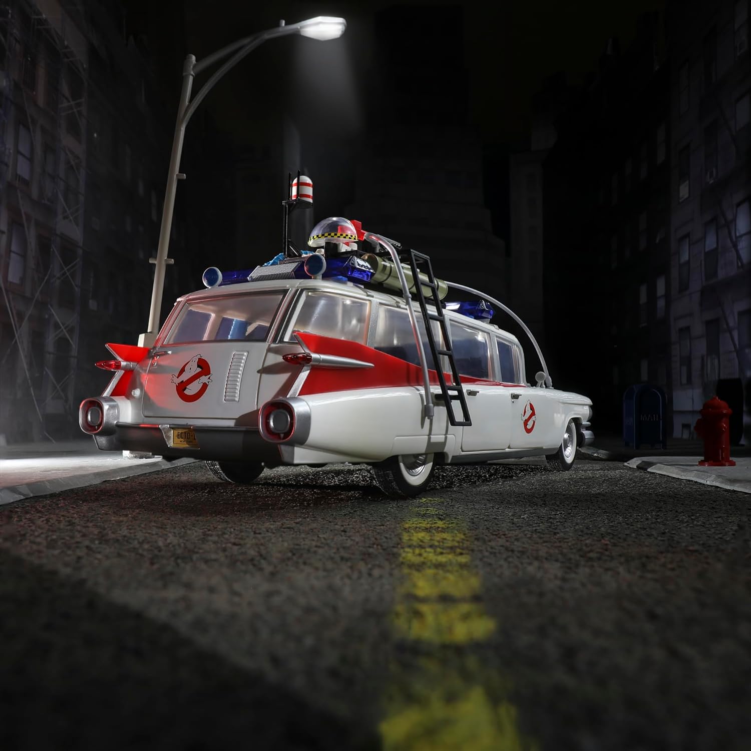 Ghostbusters Plasma Series - Ecto-1 (1984) 1:18 - immagine 5