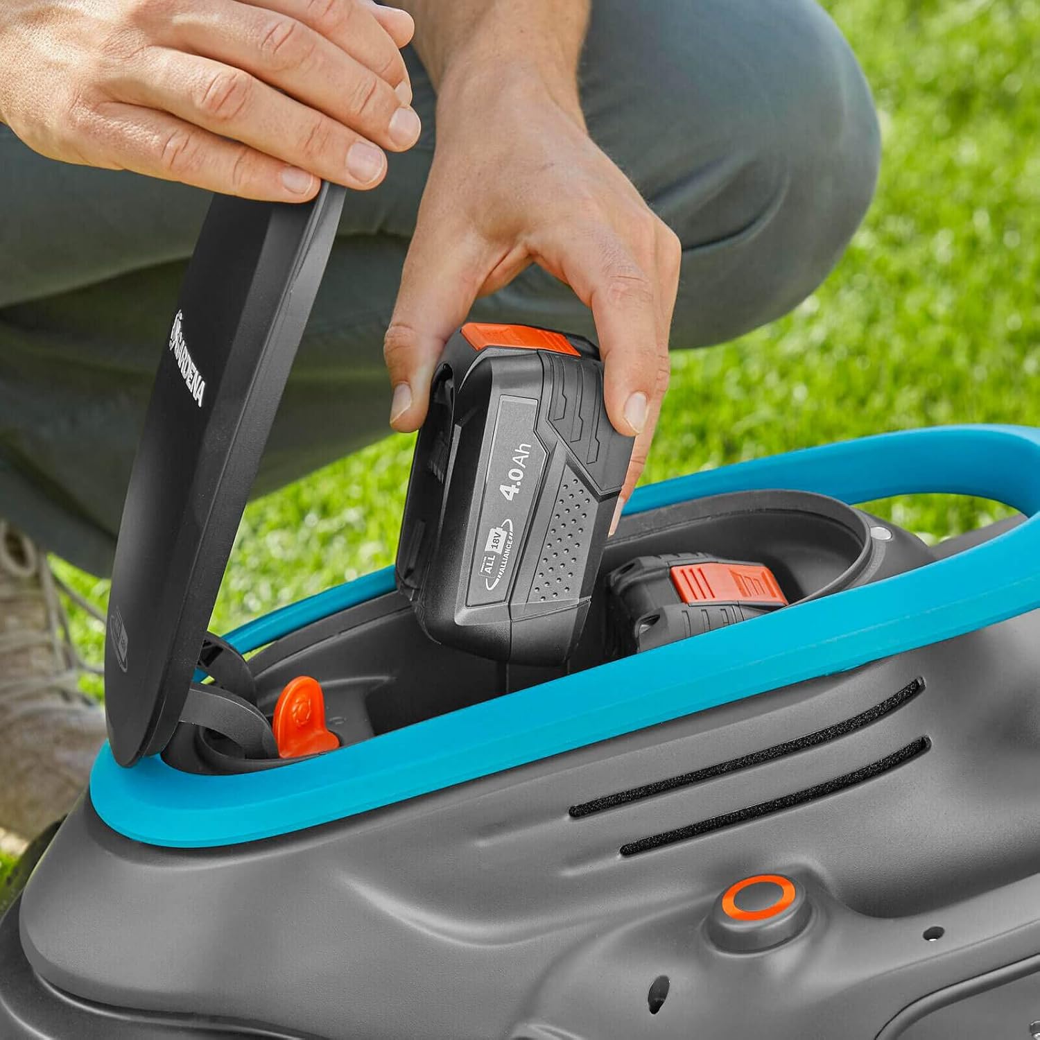 Gardena Rasaerba a Batteria PowerMax 37/36V P4A - immagine 2