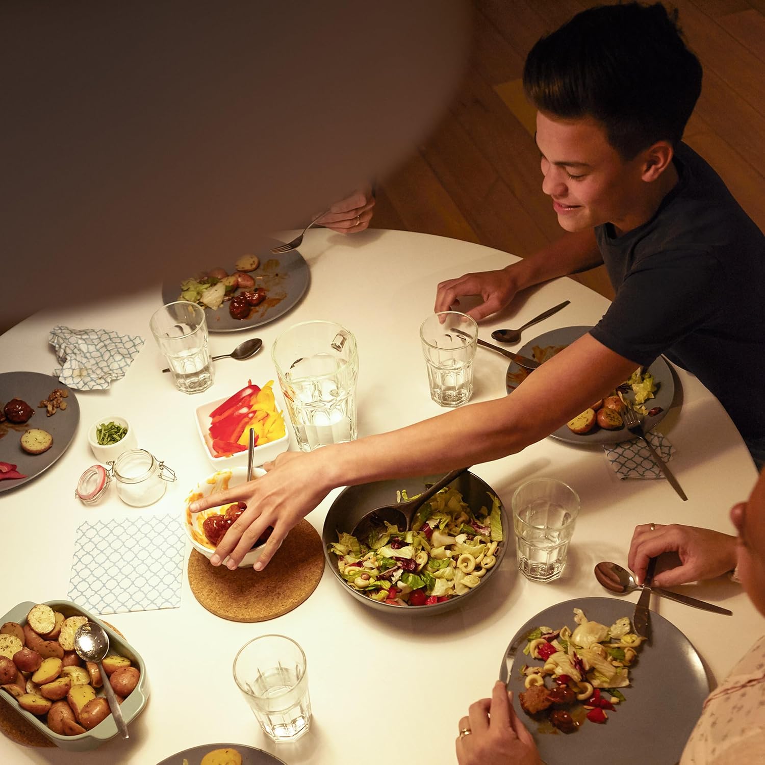 Philips LED Classic E27 60W (Confezione da 6) - immagine 5