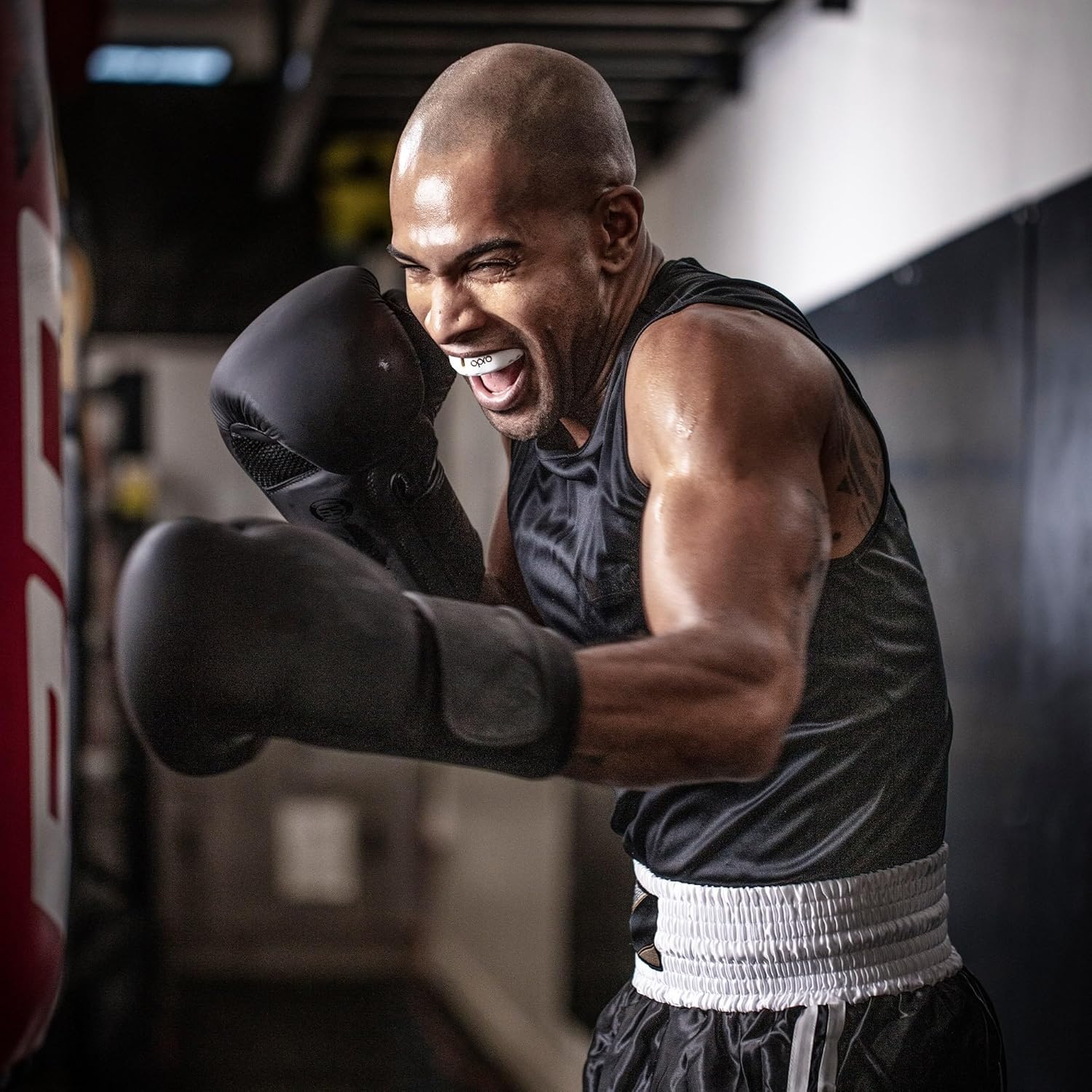 Opro Paradenti Instant Custom-Fit UFC, Bianco e Barre - immagine 5