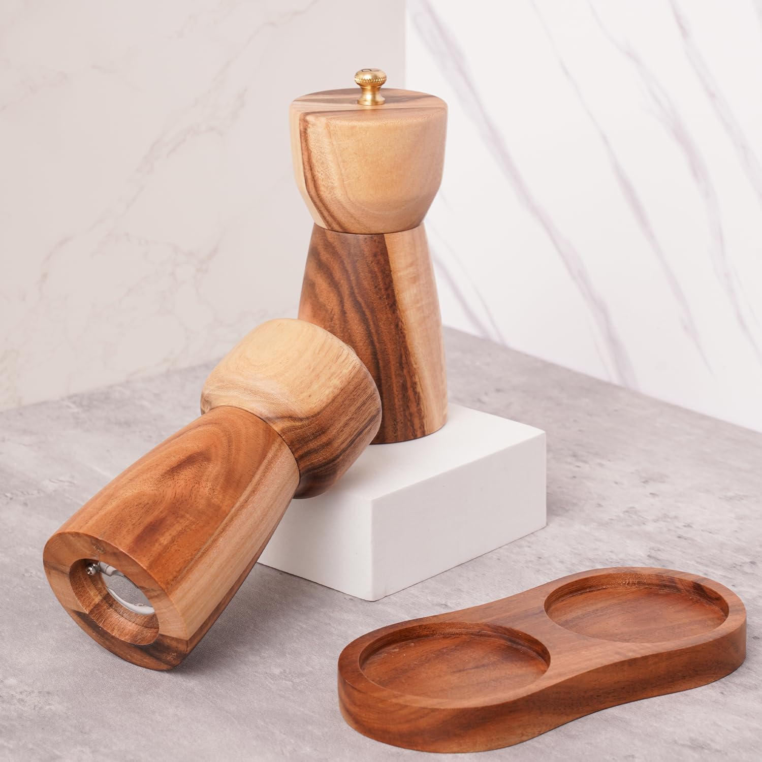 Set Macina Sale e Pepe con Vassoio, Legno di Acacia - immagine 8