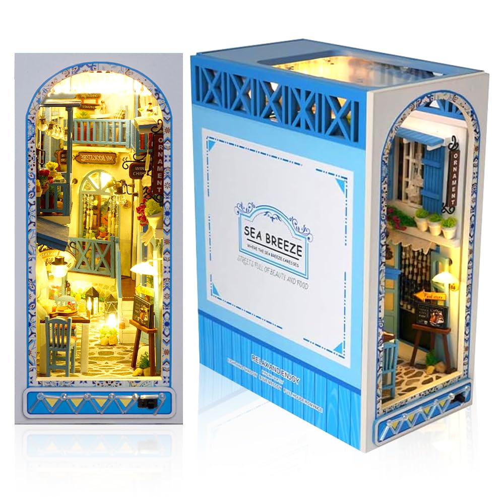 Book Nook Kit, DIY Book Nook Kit Miniature da Costruire DIY Booknook 3D Puzzle Legno con Mobili e Luce LED, Casa delle Bambole in Miniatura Adatto a Persone dai 14+ Anni (Brezza Marina Blu)