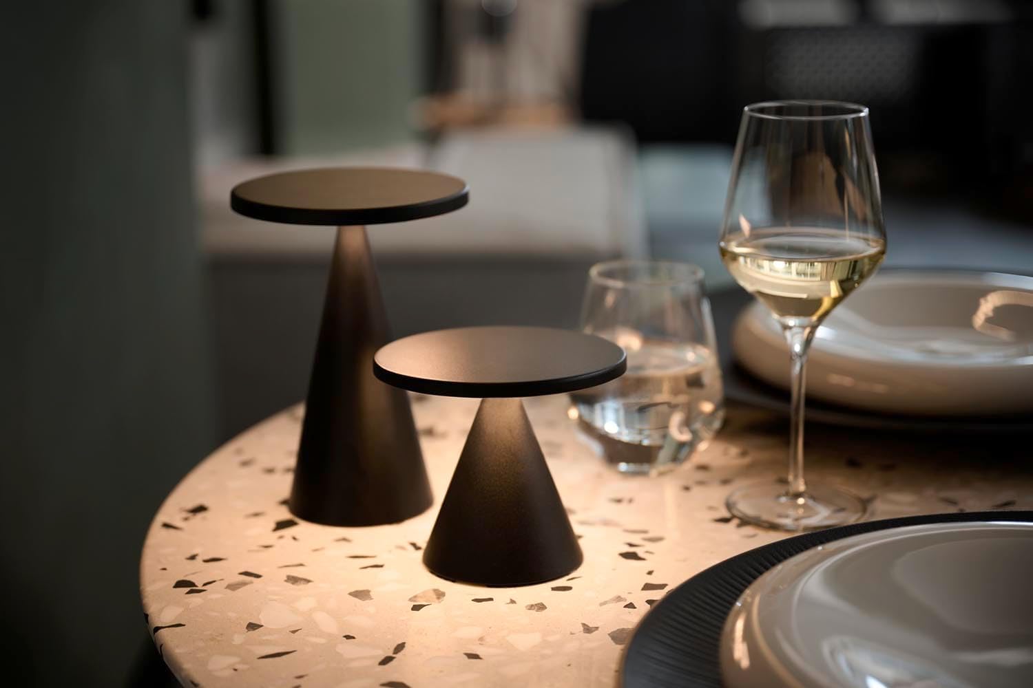 Aps 17111 - Lampada da Tavolo CONE 18cm, Nera - immagine 2