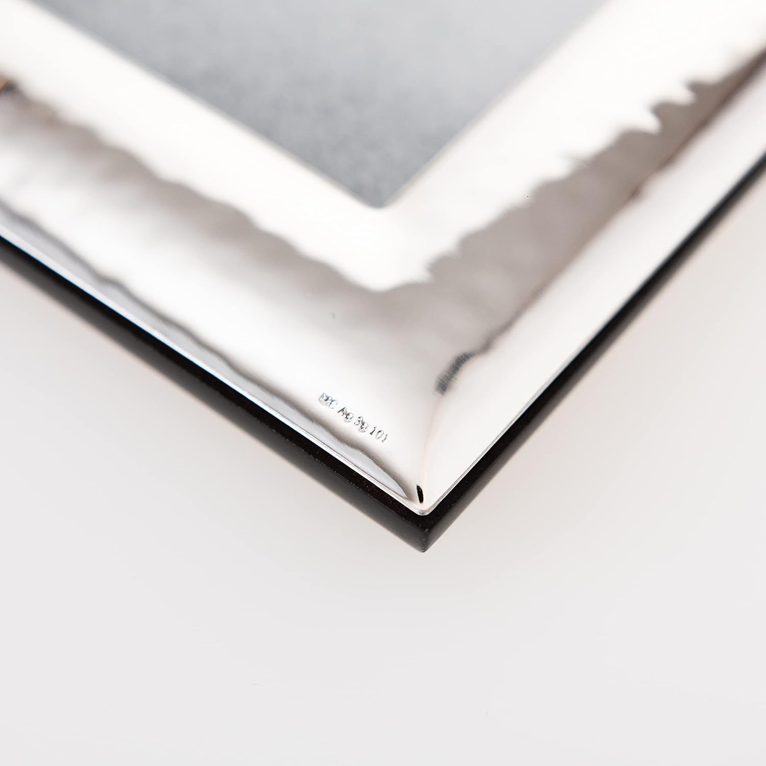 Valenti&Co Cornice Portafoto Argento Lucida Martellata 20x25 - immagine 4