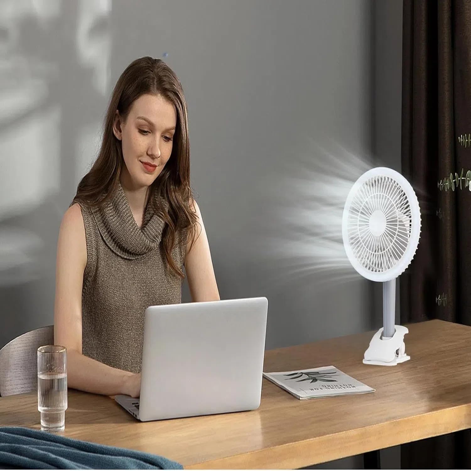 Ventilatore USB da Tavolo con Luce LED e Pinza
