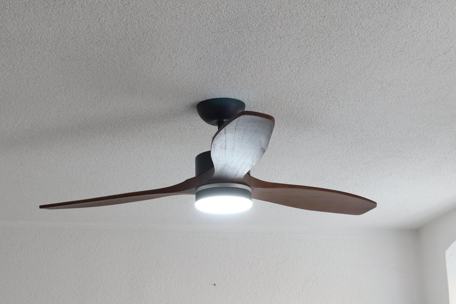 Ventilatore da Soffitto Notos 132cm con Luce LED - immagine 8