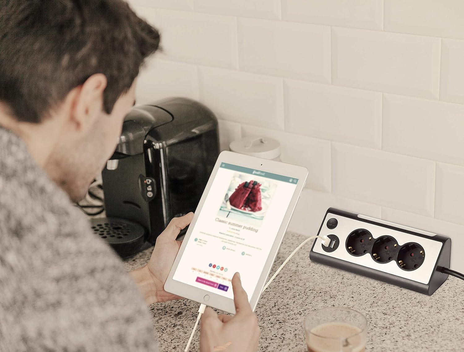 Electraline 62512 Multipresa ad Angolo 3 Schuko 2 USB - immagine 5