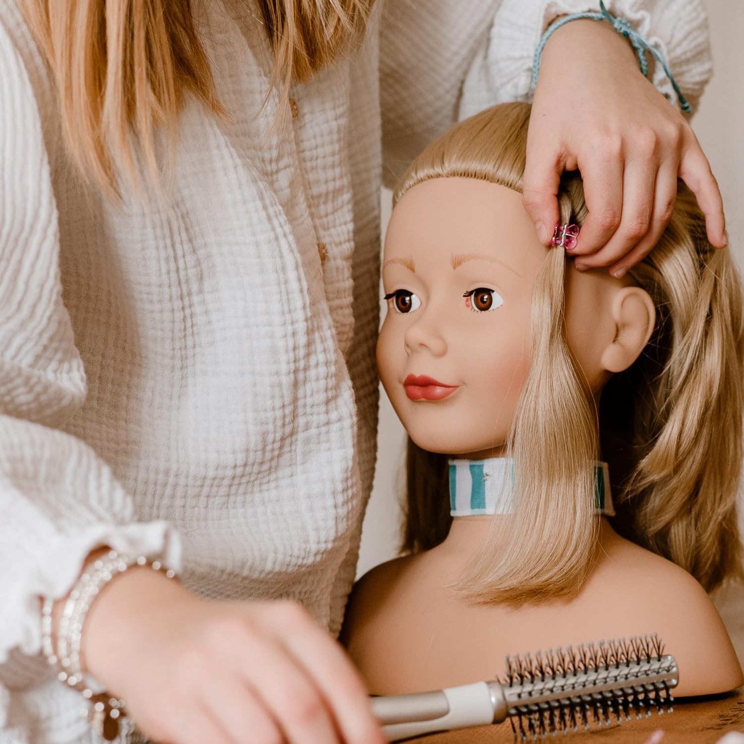 Götz Parrucchino con Capelli Biondi e Occhi Azzurri - immagine 5