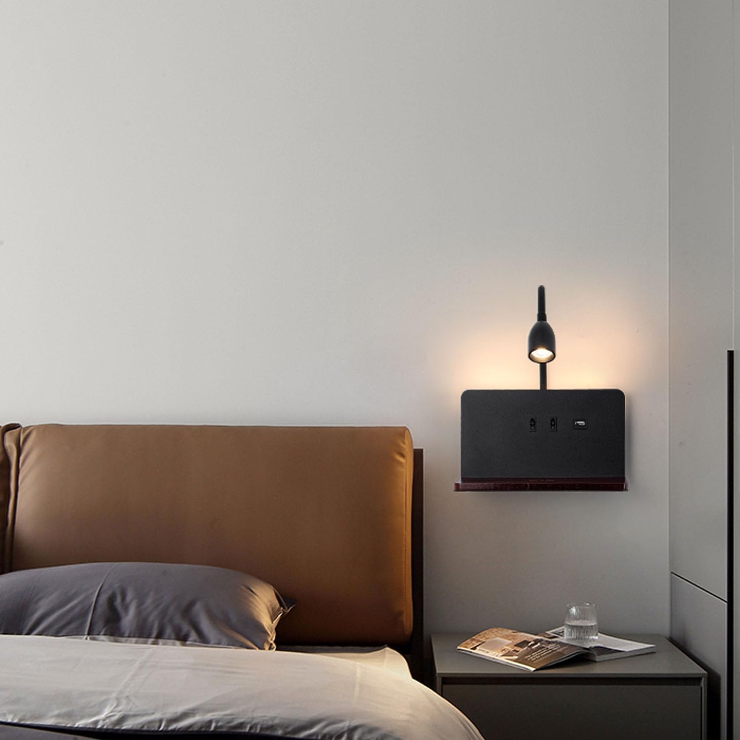 Applique da Parete Interno con USB e Caricatore Wireless - immagine 6