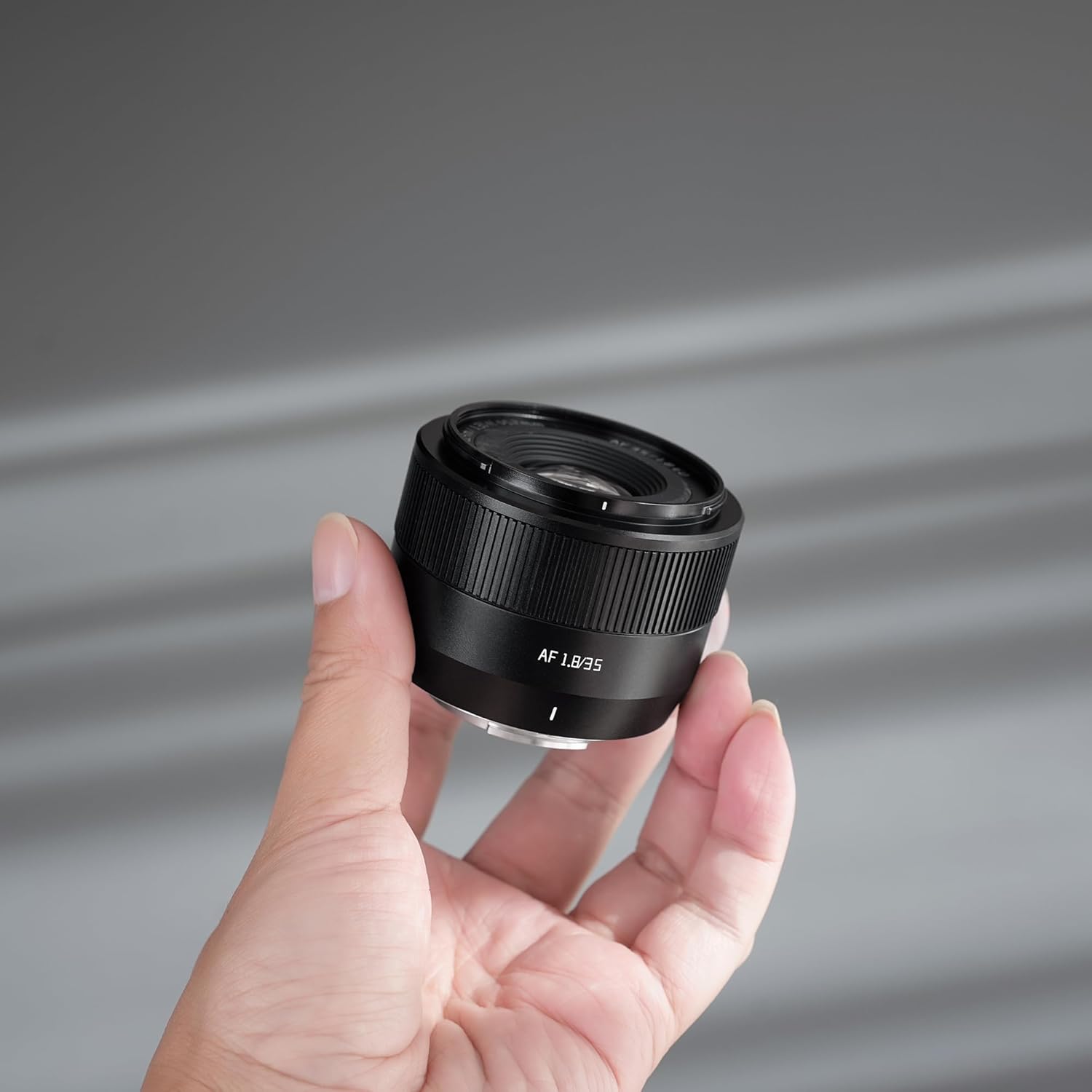 Ttartisan 35 mm F1.8 II per Sony E Mount - immagine 2